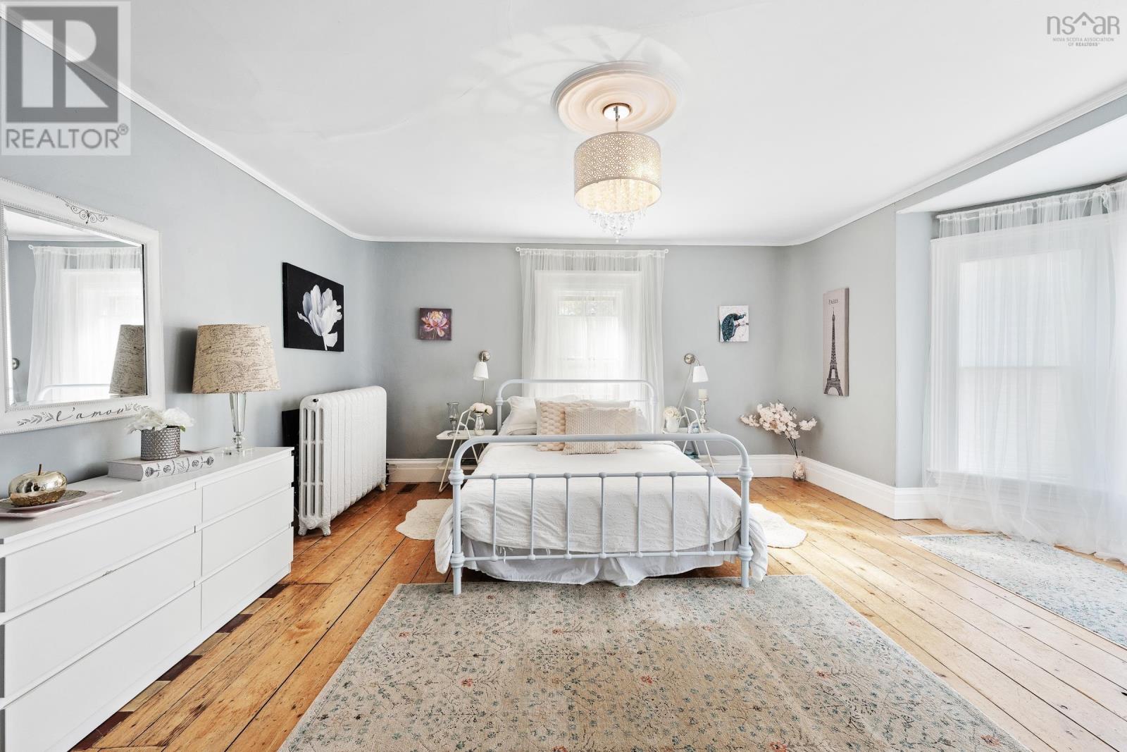 15 Brunswick Street, Yarmouth, Nova Scotia  B5A 2E2 - Photo 31 - 202523340