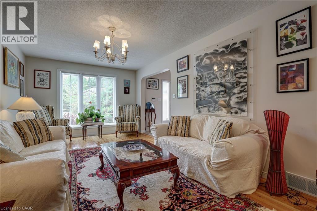 Photo 10 of 48 for 15 Allison Court