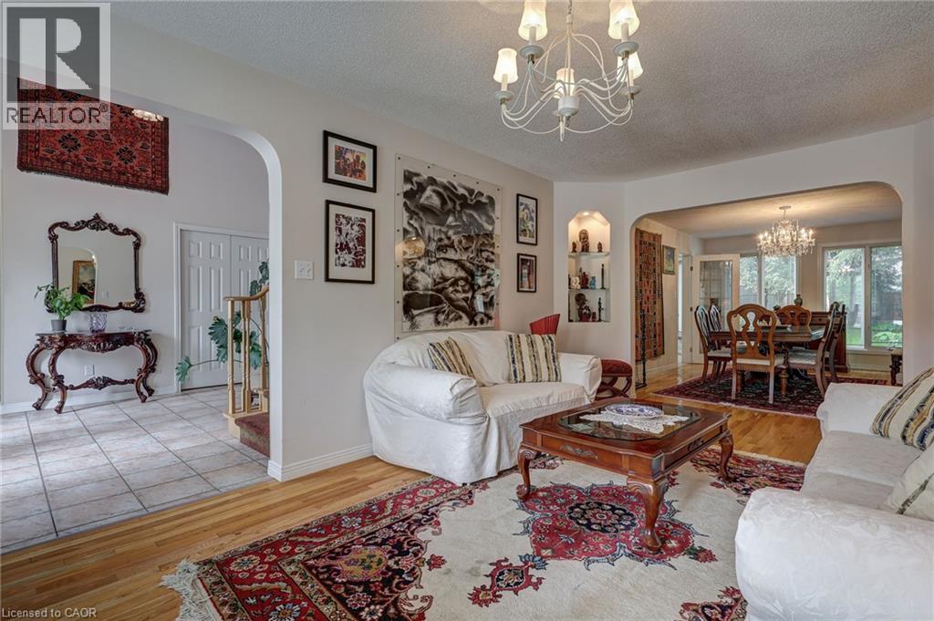 Photo 8 of 48 for 15 Allison Court