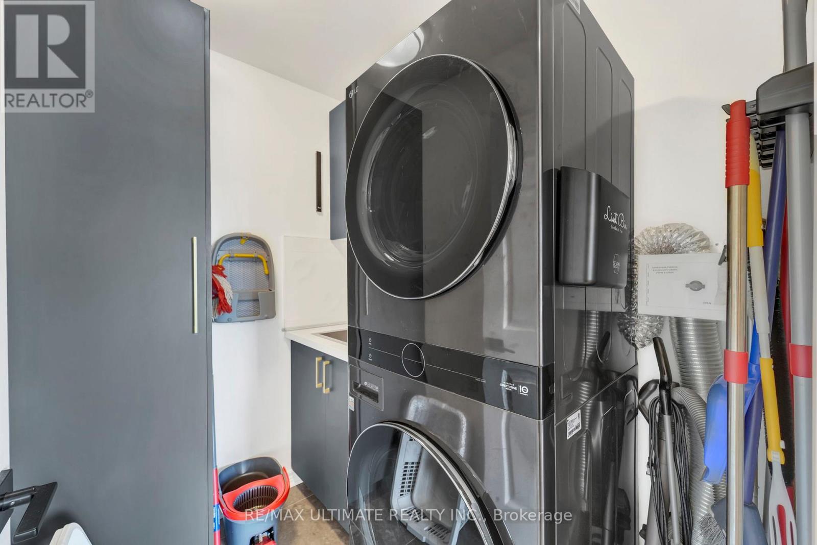 209 - 1750 Bayview Avenue, Toronto (Mount Pleasant East), Ontario  M4G 4H6 - Photo 25 - C12404219