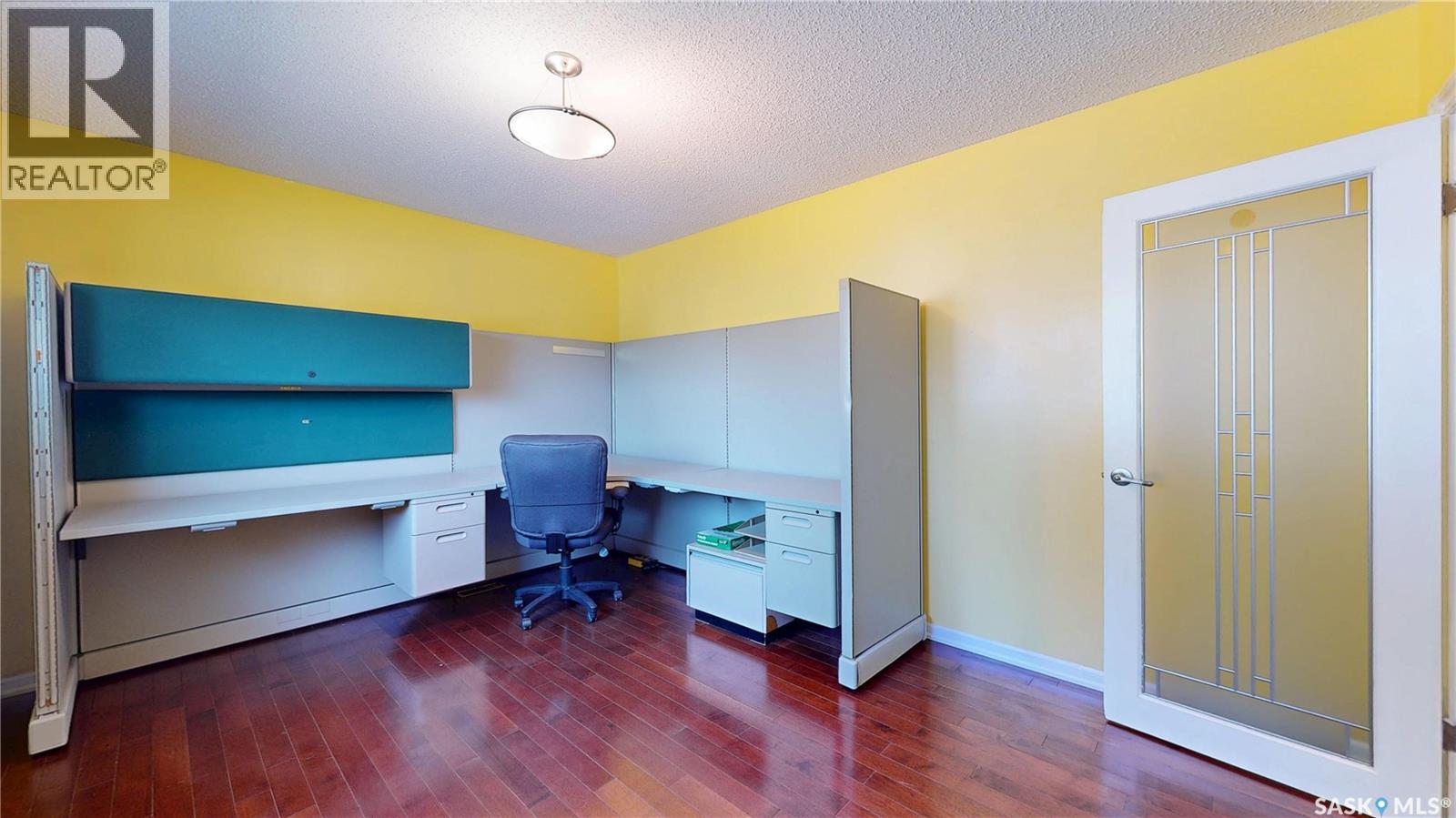 1575 Lacon Street, Regina, Saskatchewan  S4N 1Z3 - Photo 7 - SK018381