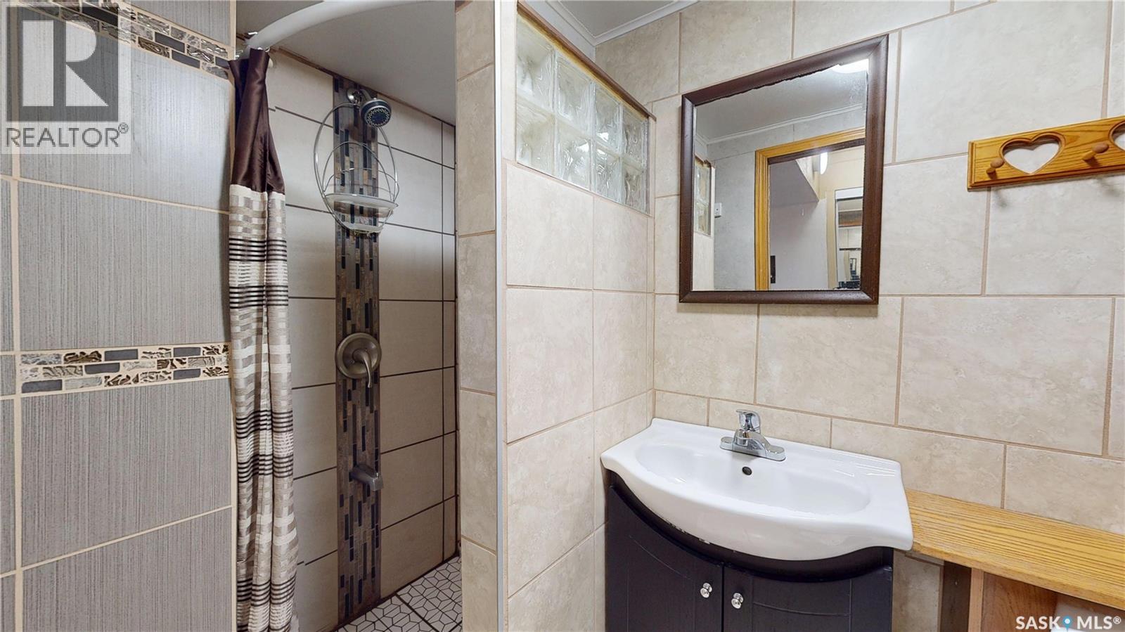 1575 Lacon Street, Regina, Saskatchewan  S4N 1Z3 - Photo 34 - SK018381