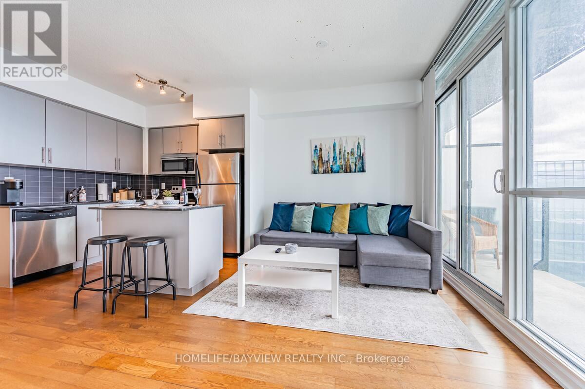 4703 - 55 Bremner Boulevard, Toronto, Ontario  M5J 0A6 - Photo 2 - C12371745