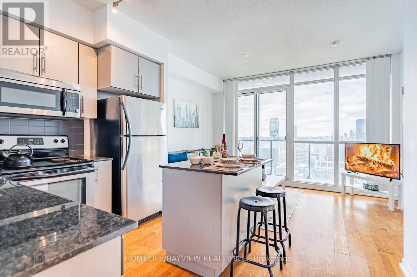 4703 - 55 Bremner Boulevard, Toronto, Ontario  M5J 0A6 - Photo 3 - C12371745