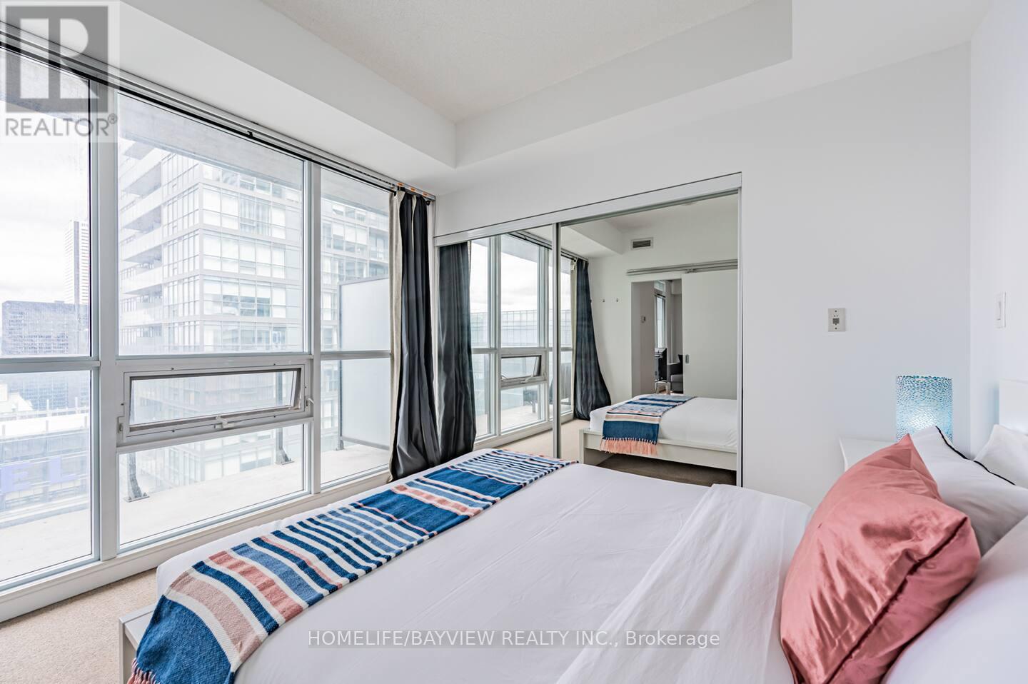 4703 - 55 Bremner Boulevard, Toronto, Ontario  M5J 0A6 - Photo 9 - C12371745
