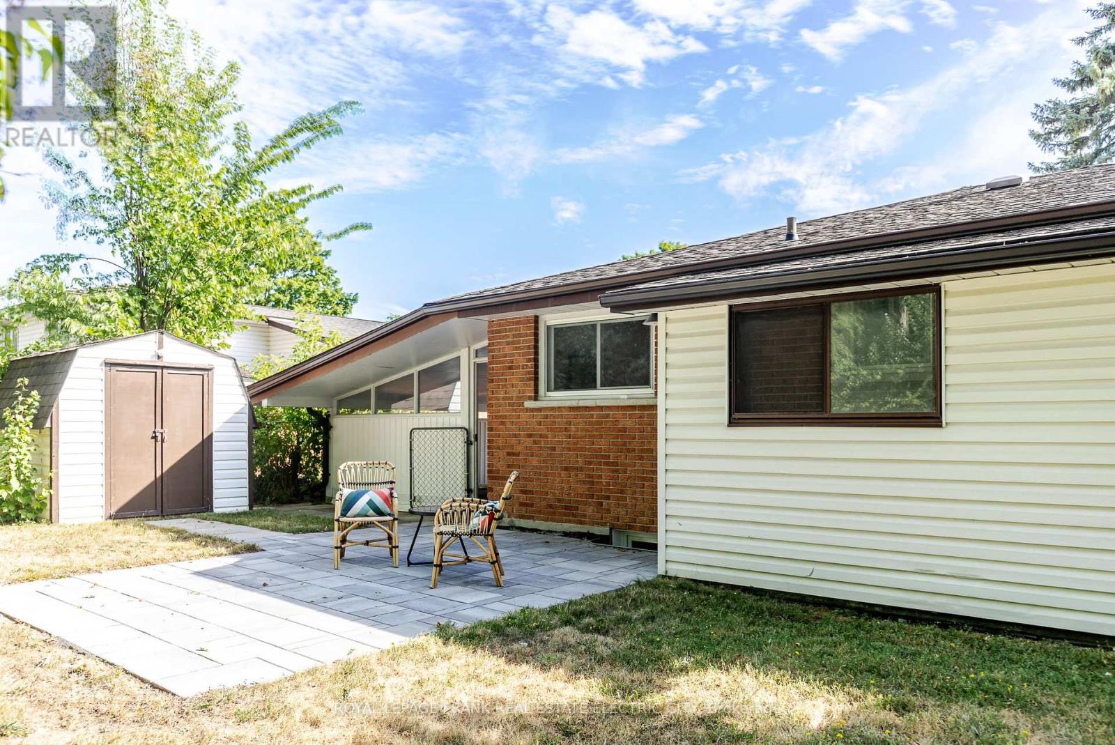 972 Southlawn Drive, Peterborough, Ontario  K9J 1G2 - Photo 45 - X12404302