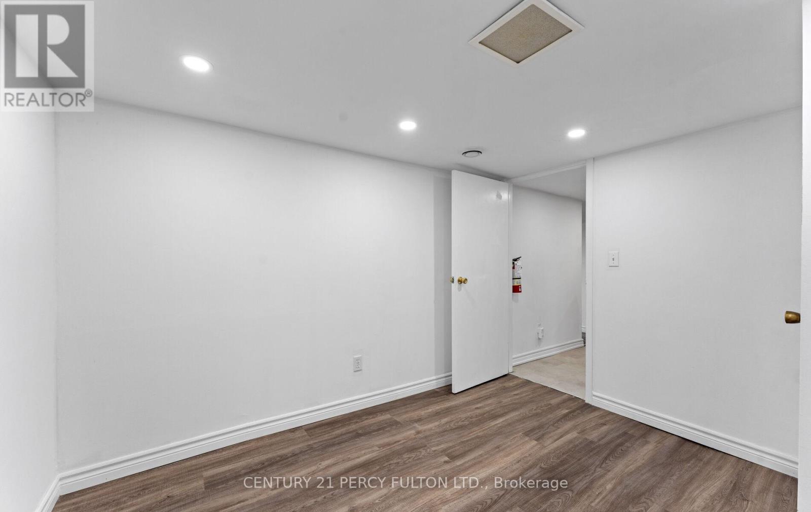Basement - 228 Brock Street N, Whitby, Ontario  L1N 4H5 - Photo 12 - E12404128