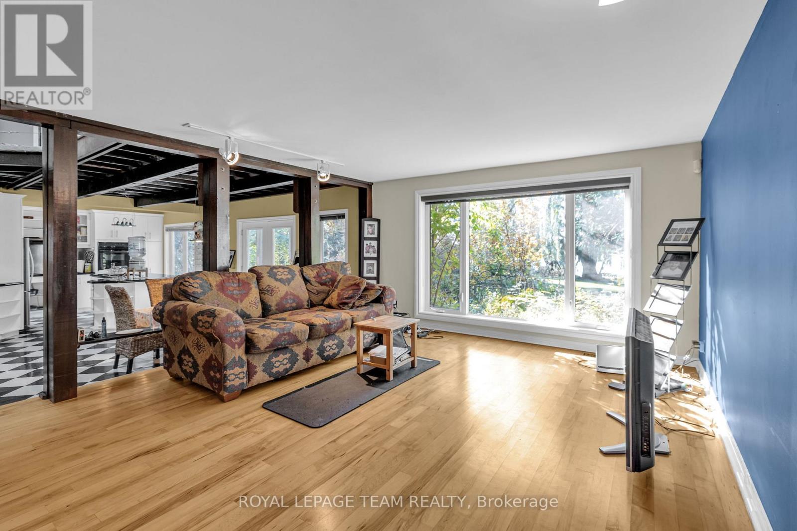 2322 Summerside Drive, Ottawa, Ontario  K4M 1B4 - Photo 16 - X12404261