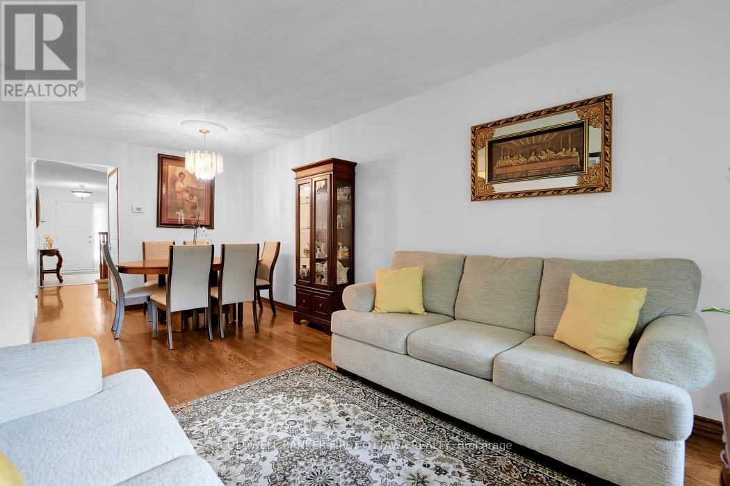 23 Manju Street, Ottawa, Ontario  K1G 4T7 - Photo 10 - X12404274