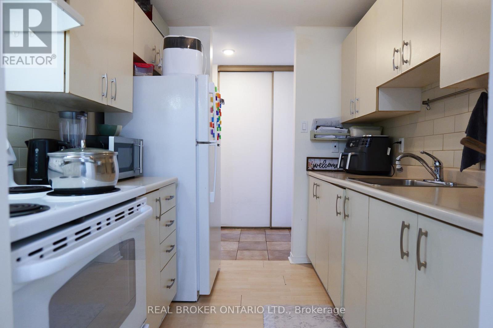 312 - 1177 Belanger Avenue, Ottawa, Ontario  K1H 8N7 - Photo 8 - X12404293