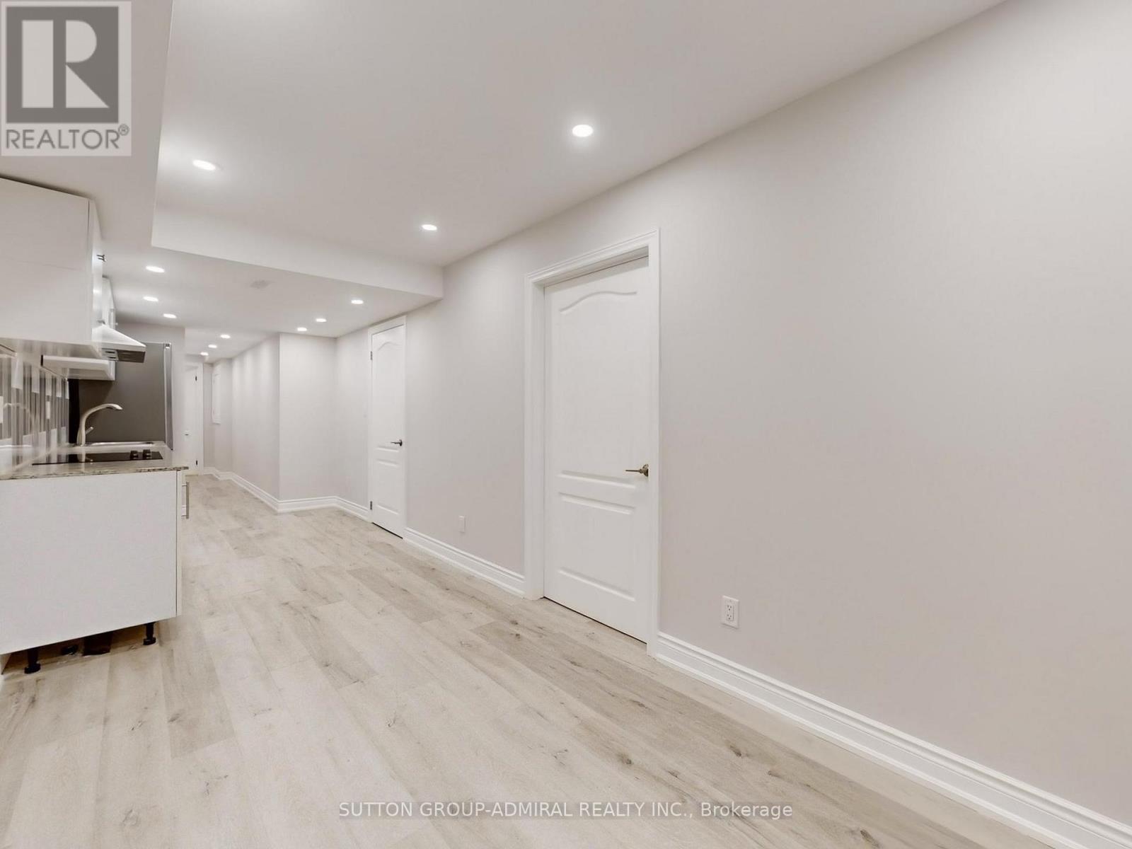 70 Laskin Drive, Vaughan, Ontario  L6A 5A4 - Photo 31 - N12403485