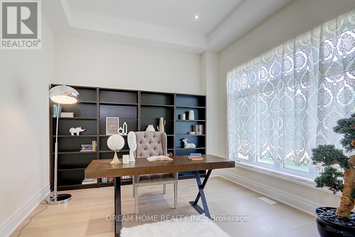 459 Via Romano Boulevard, Vaughan (Patterson), Ontario  L6A 5A5 - Photo 12 - N12404177