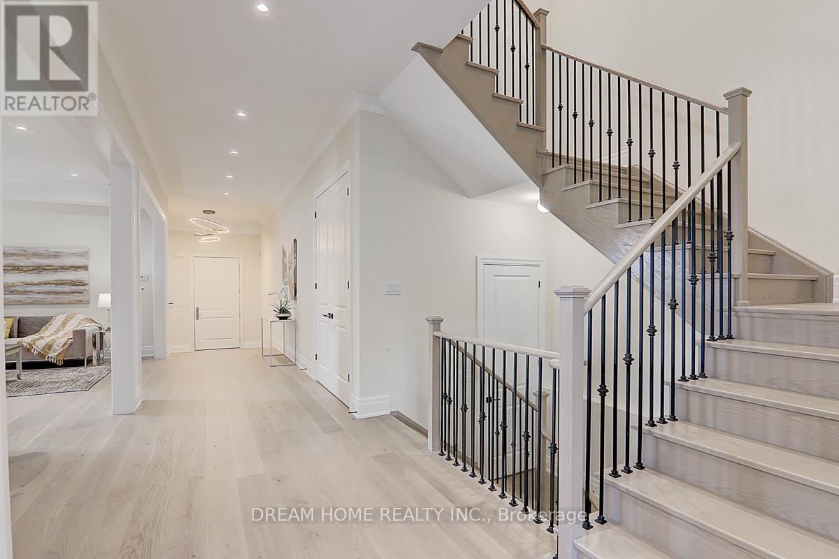 459 Via Romano Boulevard, Vaughan (Patterson), Ontario  L6A 5A5 - Photo 16 - N12404177
