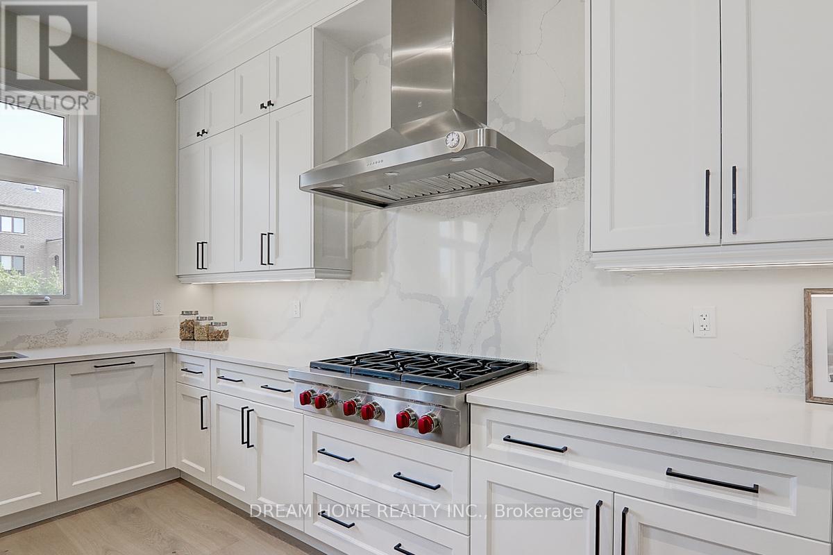 459 Via Romano Boulevard, Vaughan (Patterson), Ontario  L6A 5A5 - Photo 21 - N12404177