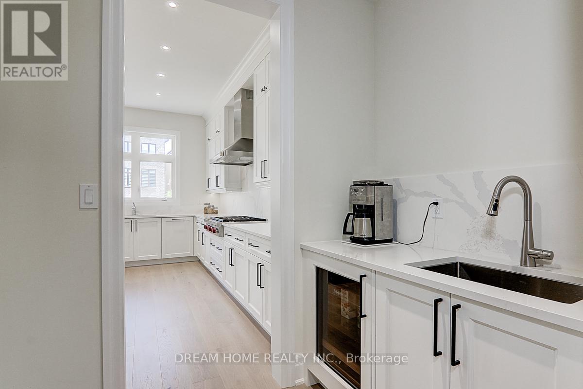 459 Via Romano Boulevard, Vaughan (Patterson), Ontario  L6A 5A5 - Photo 23 - N12404177