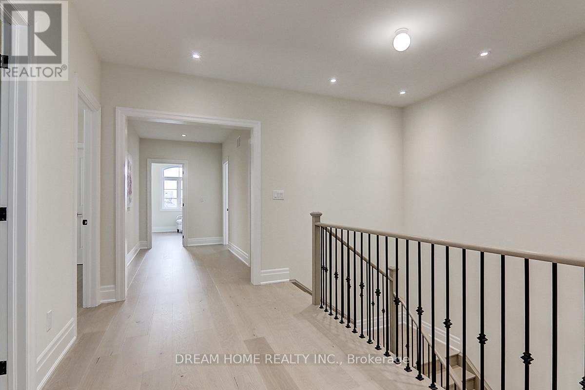 459 Via Romano Boulevard, Vaughan (Patterson), Ontario  L6A 5A5 - Photo 25 - N12404177