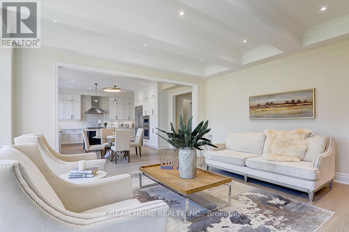 459 Via Romano Boulevard, Vaughan (Patterson), Ontario  L6A 5A5 - Photo 6 - N12404177