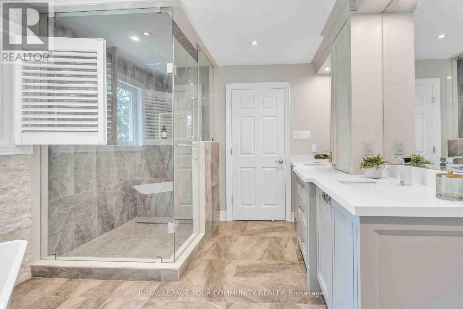 50 Waltham Crescent, Richmond Hill, Ontario  L4B 1Z6 - Photo 41 - N12404207