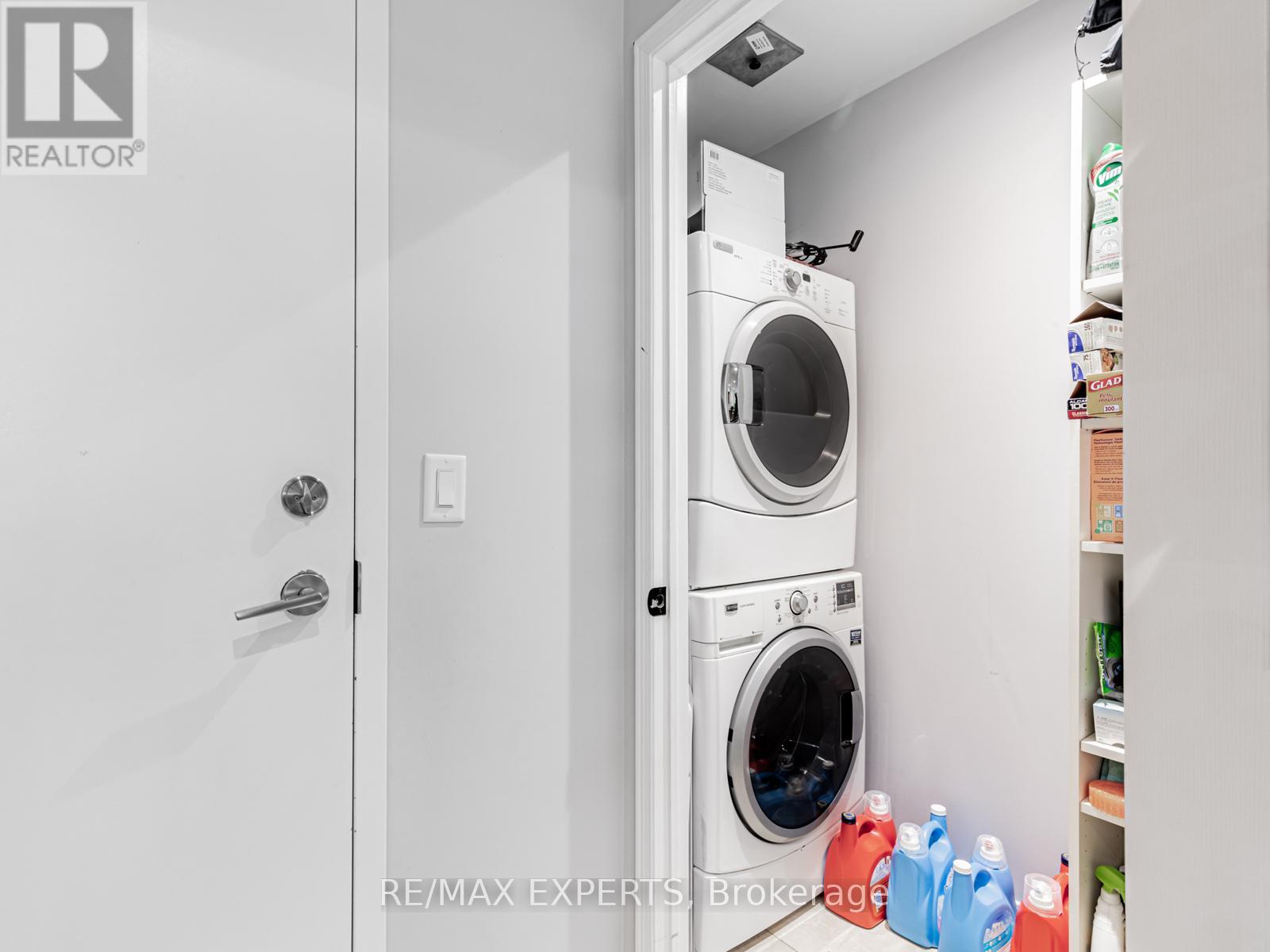310 - 9451 Jane Street, Vaughan (Maple), Ontario  L6A 4J1 - Photo 18 - N12404243