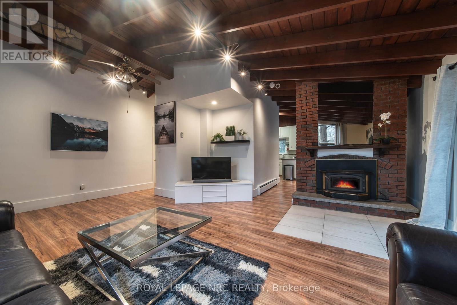 163 Maple Leaf Avenue N, Fort Erie, Ontario  L0S 1N0 - Photo 4 - X12404285