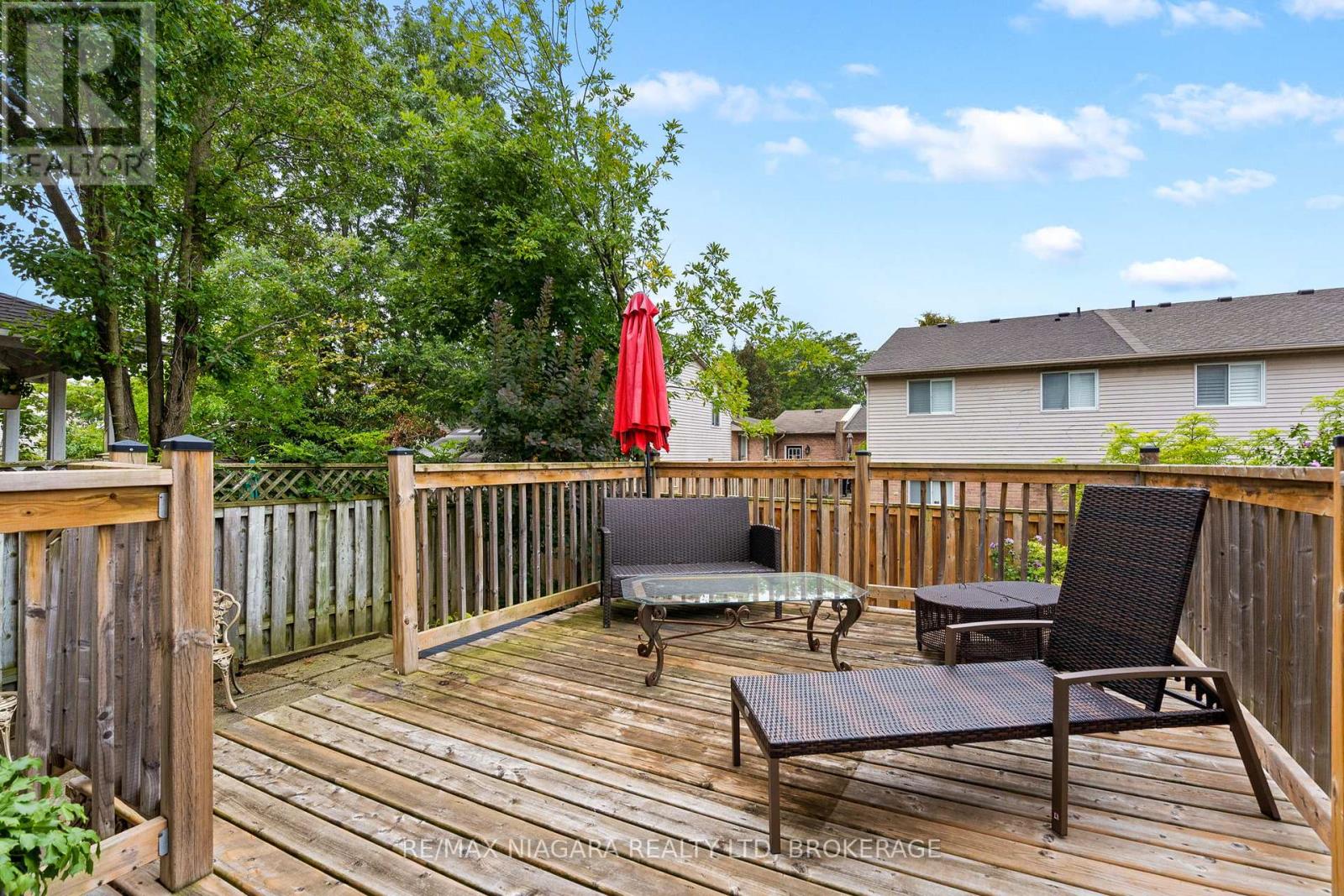 11 Terrama Court, St. Catharines, Ontario  L2S 3X1 - Photo 24 - X12404318