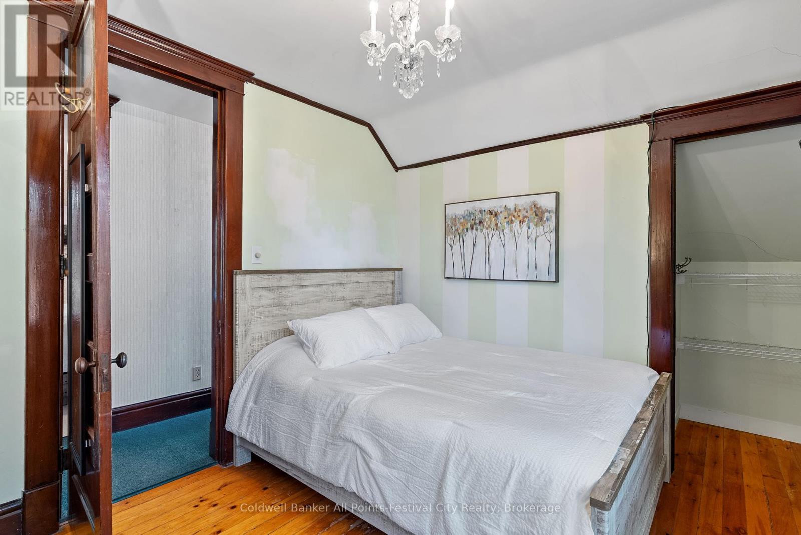34 Nelson Street E, Goderich, Ontario  N7A 1R8 - Photo 33 - X12404340