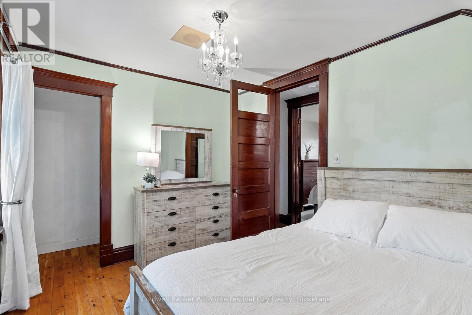 34 Nelson Street E, Goderich, Ontario  N7A 1R8 - Photo 34 - X12404340