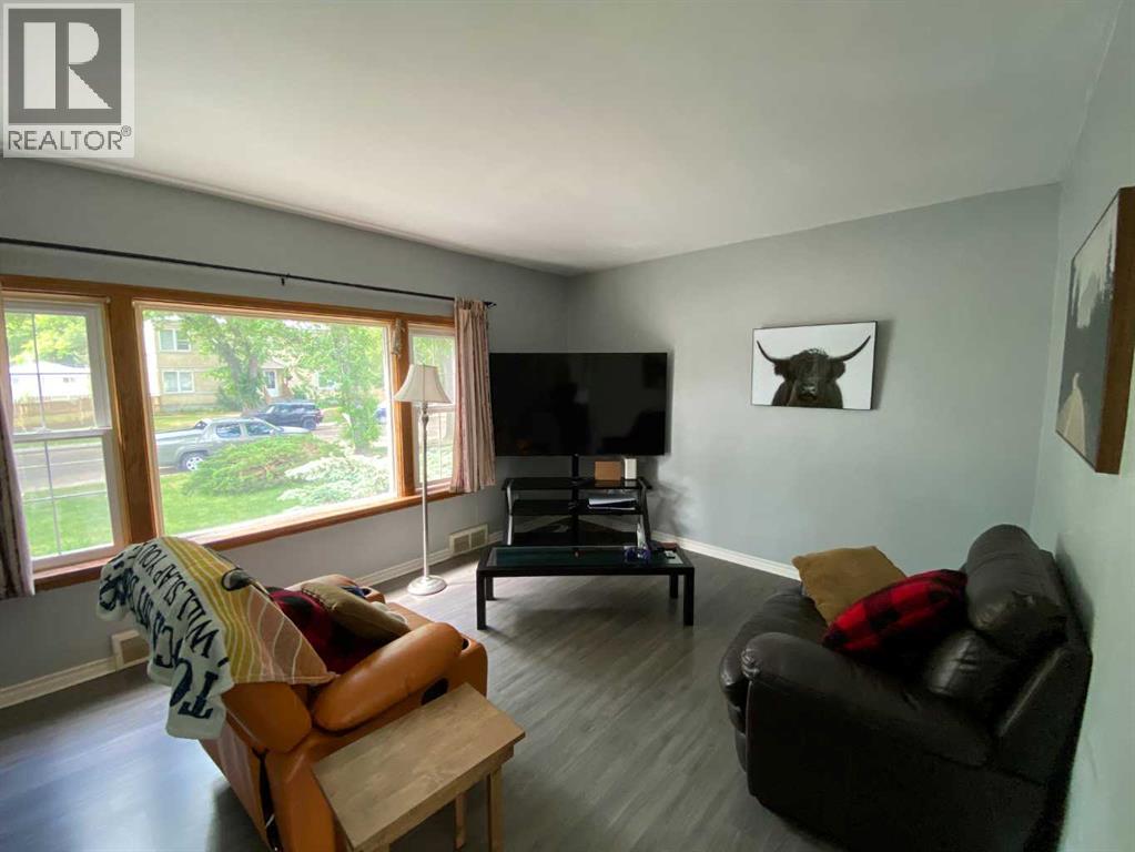 518 4 Avenue W, Brooks, Alberta  T1R 0B3 - Photo 9 - A2227143