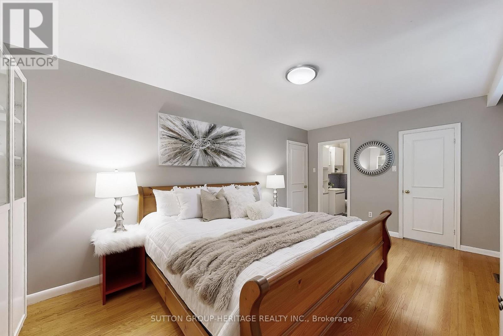 17 Brenham Crescent, Toronto, Ontario  M2M 2K9 - Photo 13 - C12396401