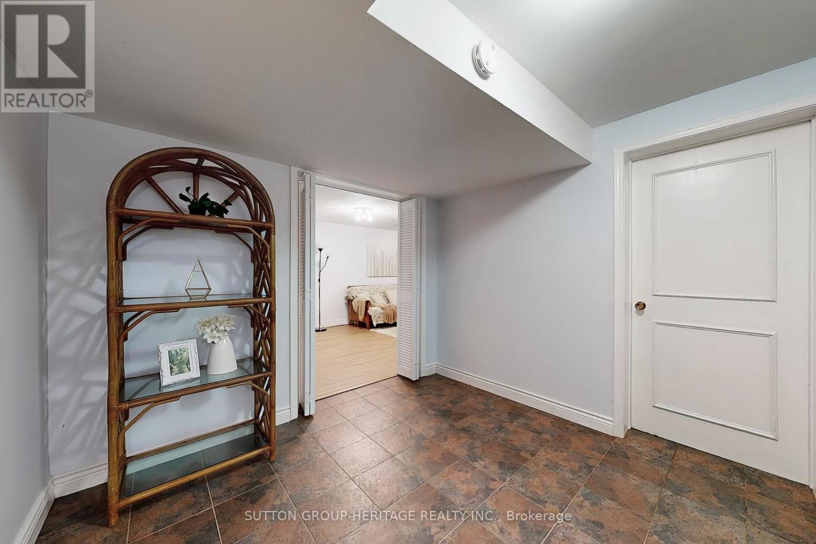 17 Brenham Crescent, Toronto, Ontario  M2M 2K9 - Photo 25 - C12396401