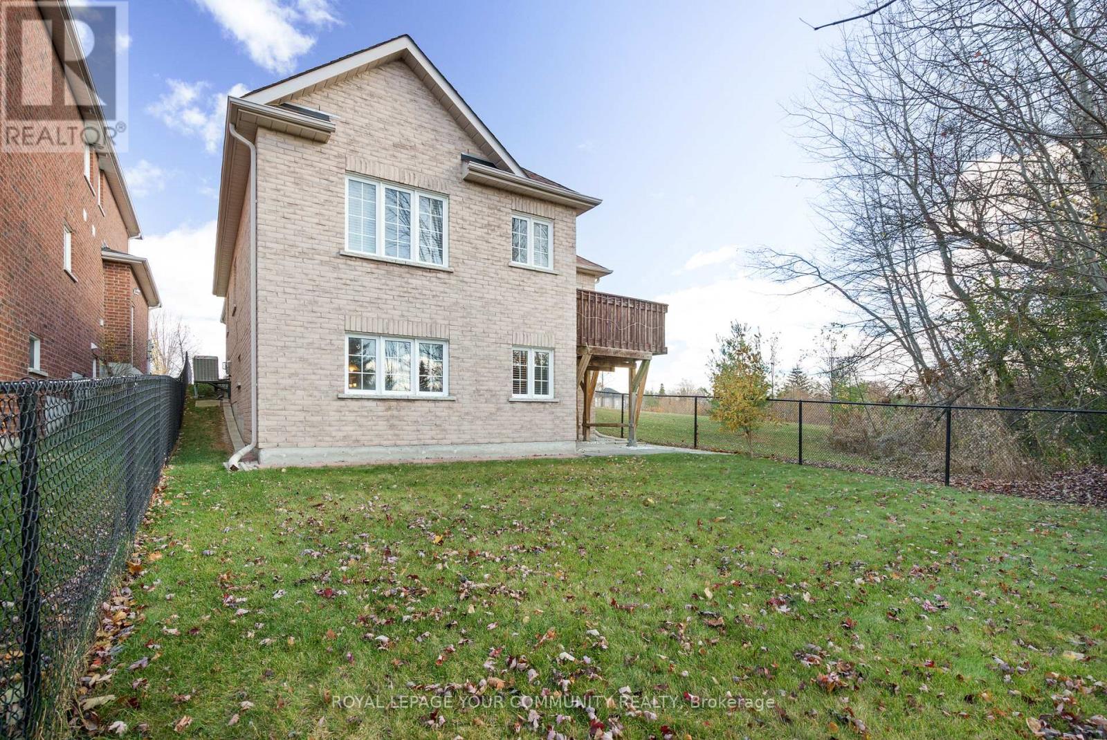 18 Glendower Crescent, Georgina, Ontario  L4P 0A5 - Photo 35 - N12390908