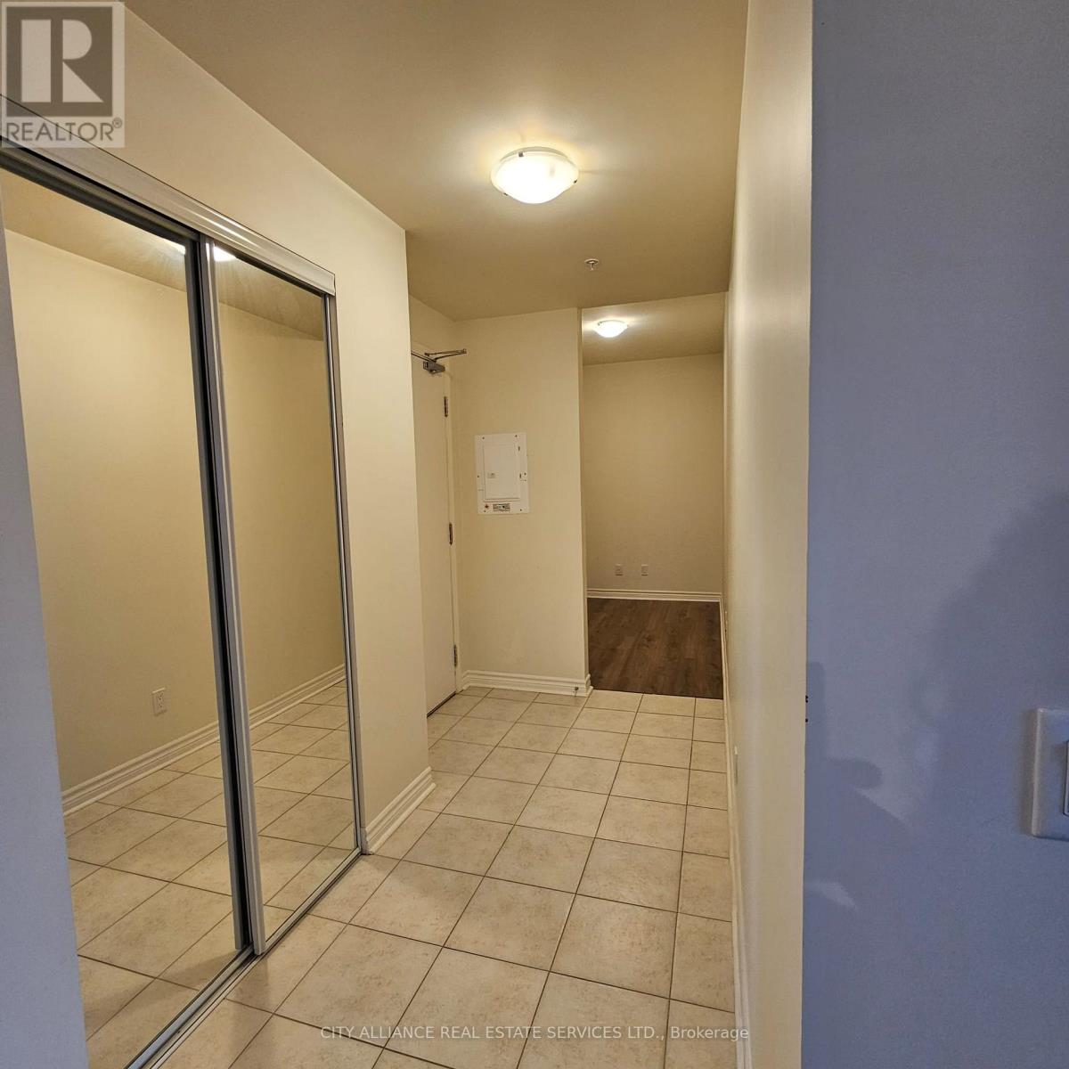 512 - 2522 Keele Street, Toronto, Ontario  M6L 2N8 - Photo 9 - W12404123