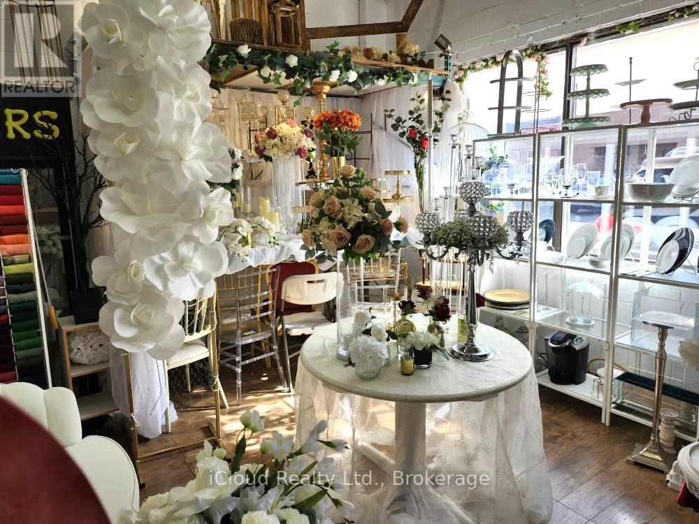 29 - 781 Main Street E, Milton (Dp Dorset Park), Ontario  L9T 5A9 - Photo 2 - W12404195