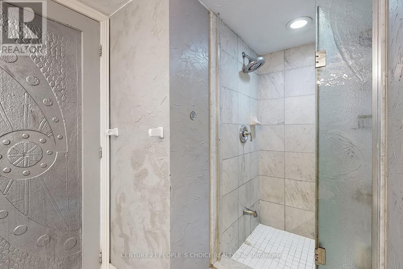1910 - 24 Hanover Road, Brampton, Ontario  L6S 5K8 - Photo 22 - W12404196