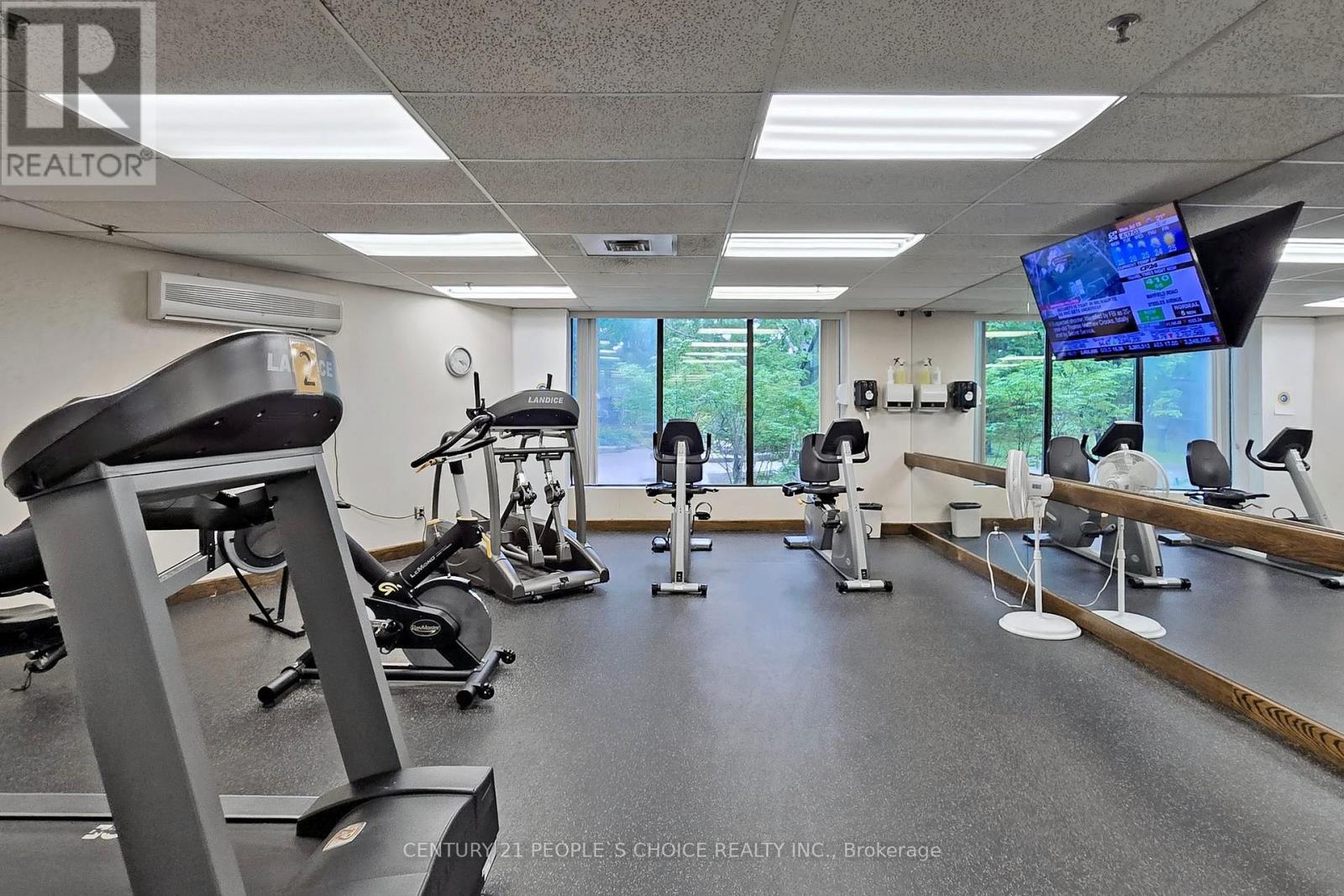 1910 - 24 Hanover Road, Brampton, Ontario  L6S 5K8 - Photo 49 - W12404196