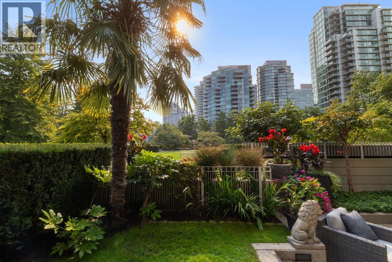 102 1717 Bayshore Drive, Vancouver, British Columbia  V6G 3H3 - Photo 18 - R3047646