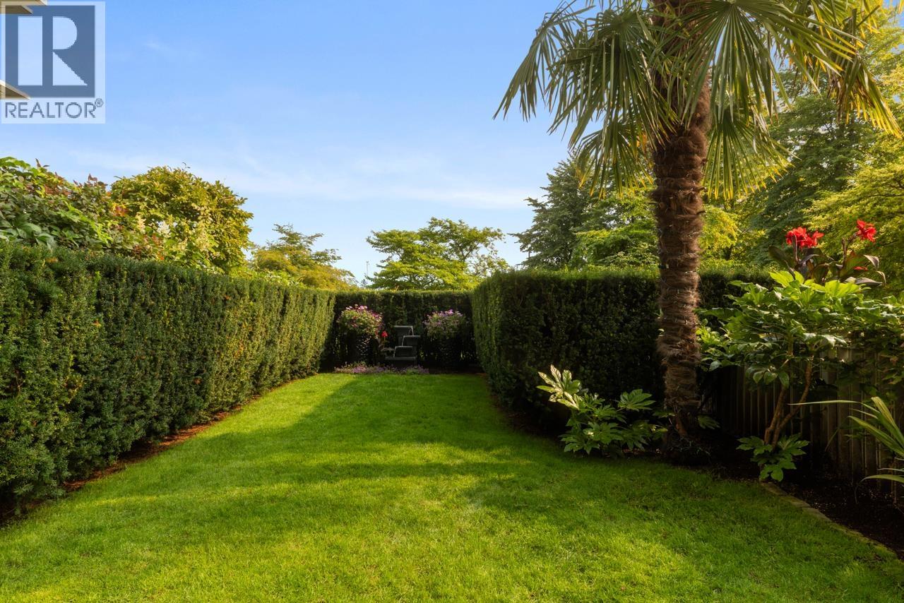 Property at 102 1717 BAYSHORE DRIVE image 2