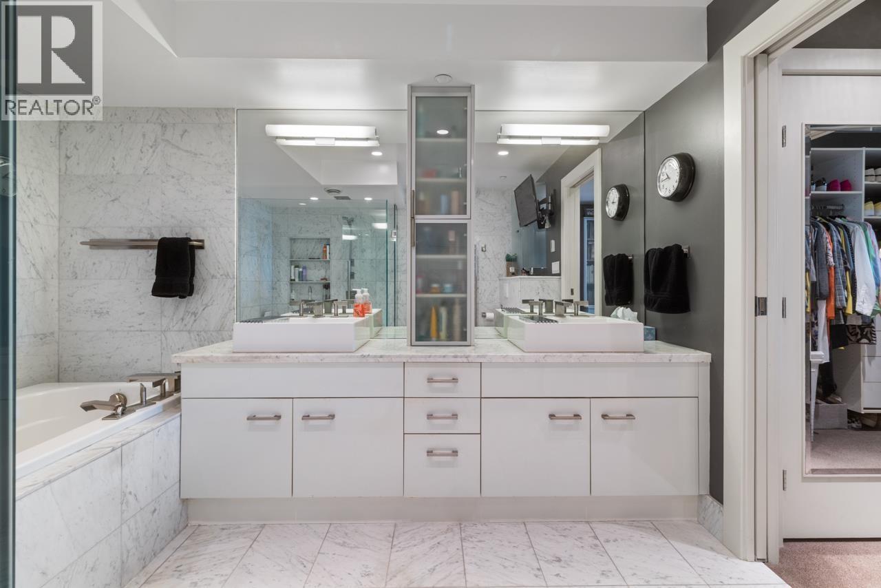 102 1717 Bayshore Drive, Vancouver, British Columbia  V6G 3H3 - Photo 24 - R3047646