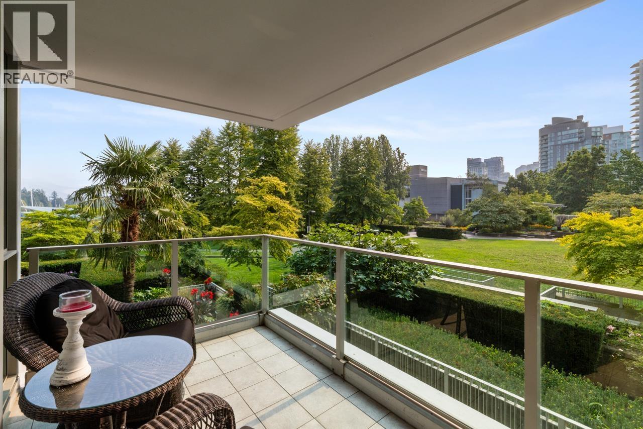 102 1717 Bayshore Drive, Vancouver, British Columbia  V6G 3H3 - Photo 27 - R3047646