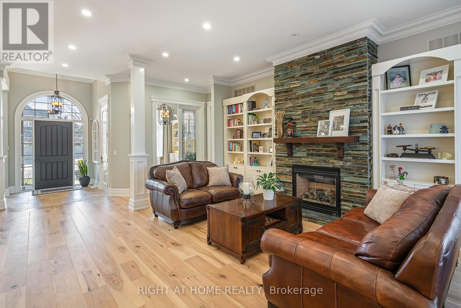 7 Sandalwood Crescent, Niagara-On-The-Lake (St. Davids), Ontario  L0S 1P0 - Photo 10 - X12404133