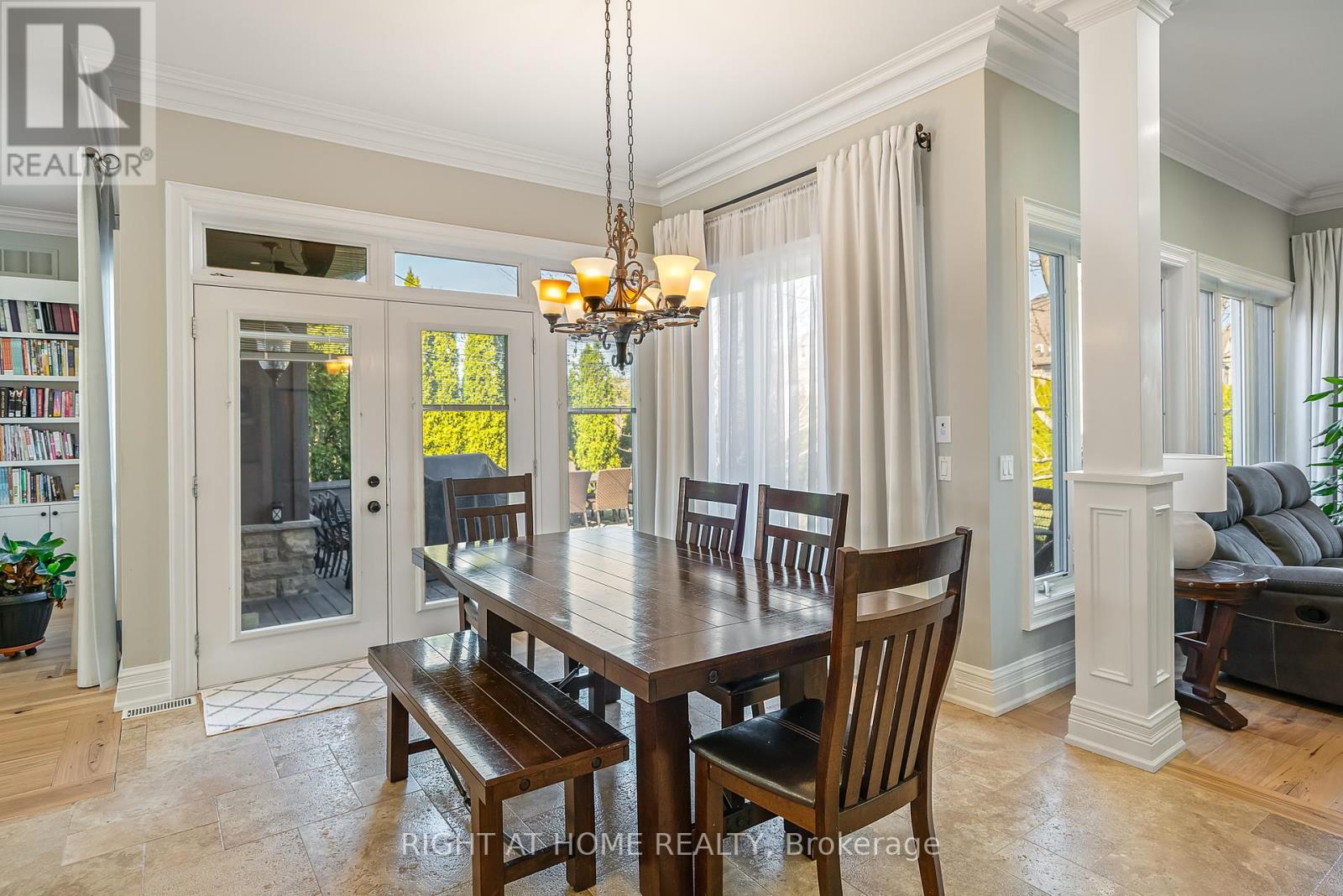7 Sandalwood Crescent, Niagara-On-The-Lake (St. Davids), Ontario  L0S 1P0 - Photo 18 - X12404133