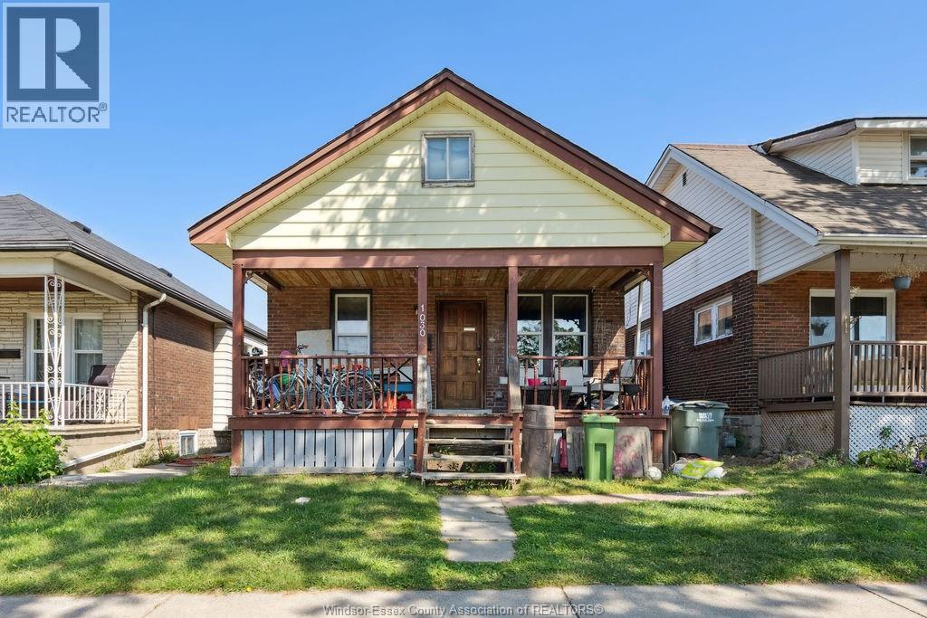 MLS# 25023439: 1030 OAK STREET, Windsor, Canada