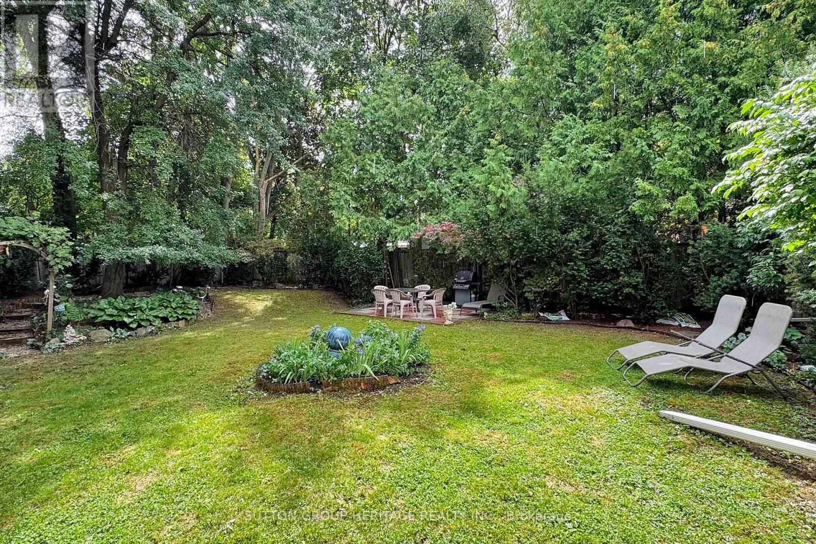 17 Brenham Crescent, Toronto, Ontario  M2M 2K9 - Photo 40 - C12396401