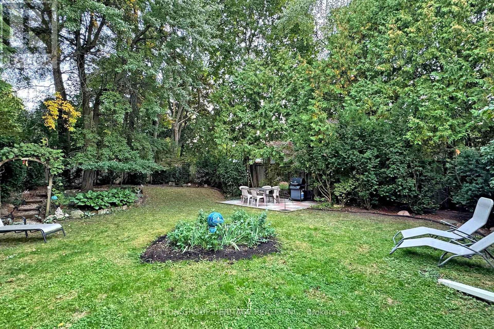 17 Brenham Crescent, Toronto, Ontario  M2M 2K9 - Photo 35 - C12396401