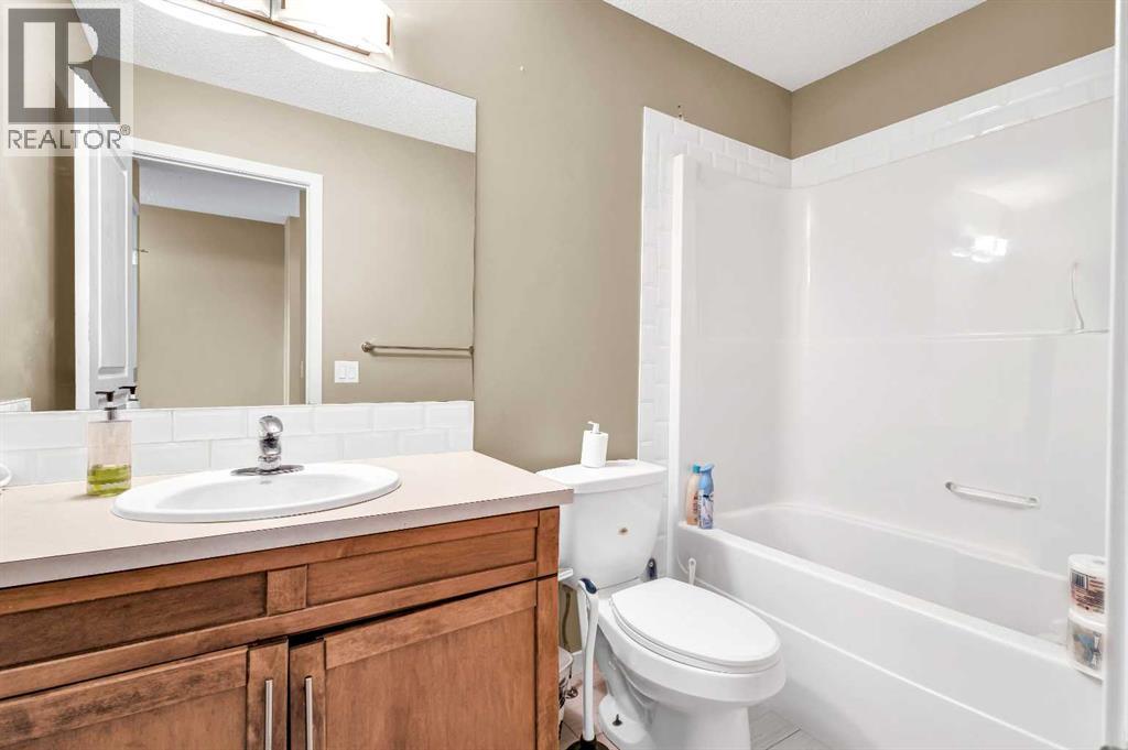 216 Copperpond Green Se, Calgary, Alberta  T2Z 1H9 - Photo 20 - A2243560