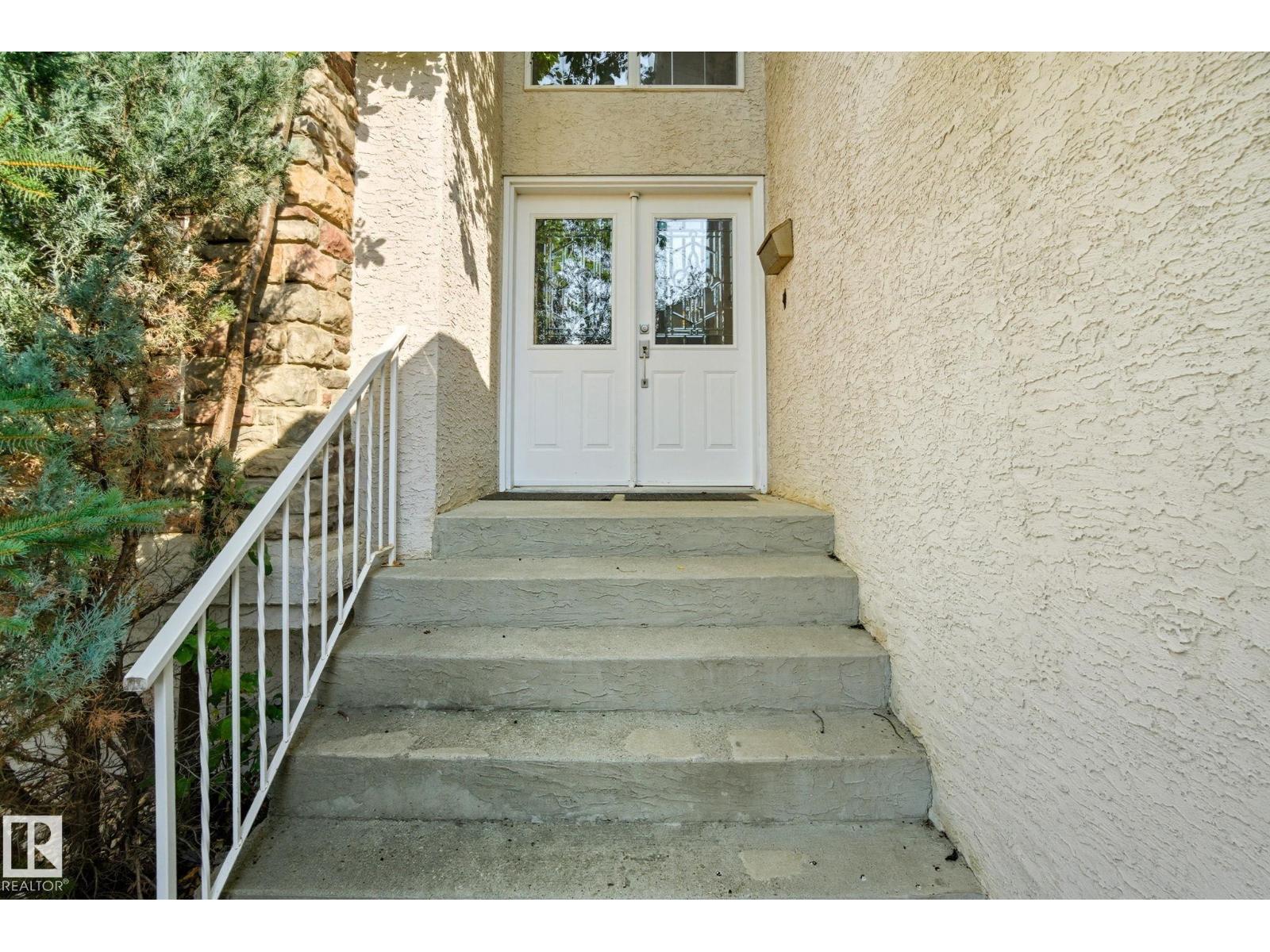 207 Falconer Link Li Nw, Edmonton, Alberta  T6R 2V7 - Photo 3 - E4457850