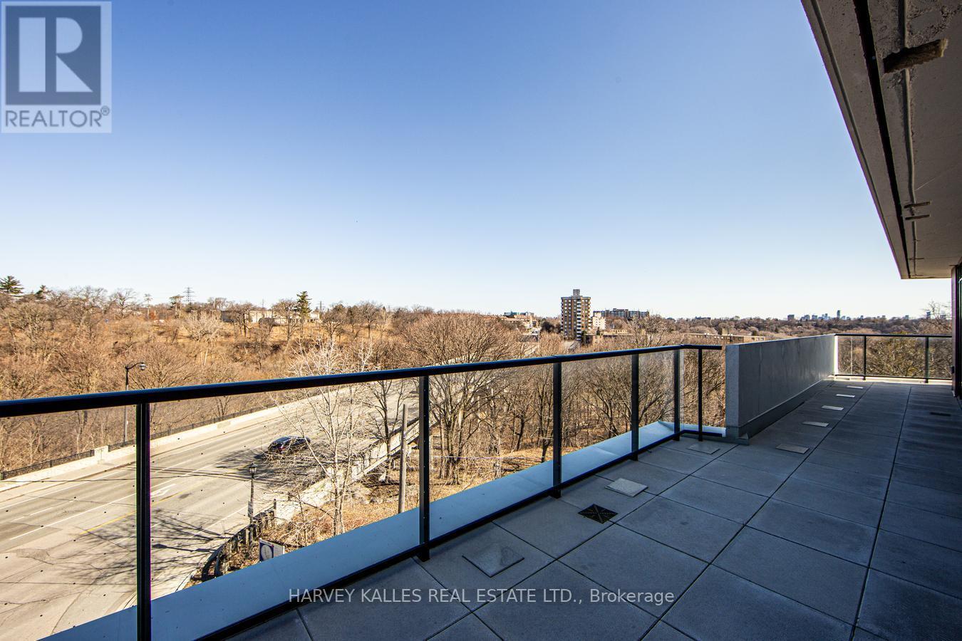 413 - 160 Kingsway Crescent, Toronto (Kingsway South), Ontario  M8X 0B5 - Photo 21 - W12403566
