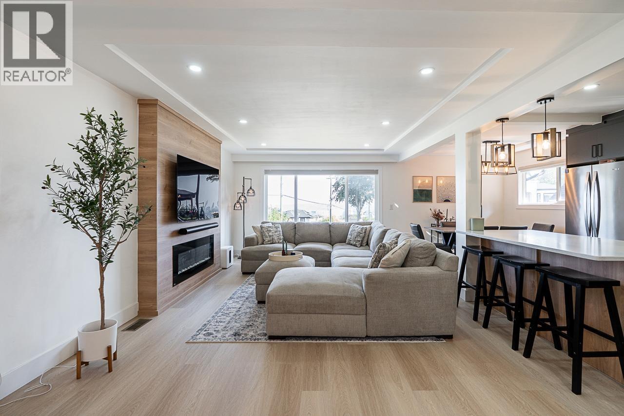 343 Churchill Avenue, New Westminster, British Columbia  V3L 4P5 - Photo 3 - R3047656