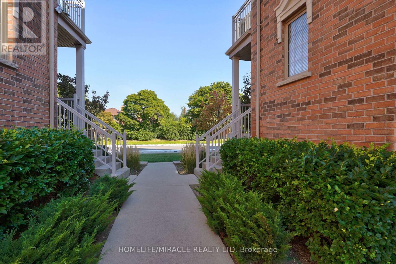 20 - 180 Howden Boulevard, Brampton, Ontario  L6S 0E6 - Photo 5 - W12402755