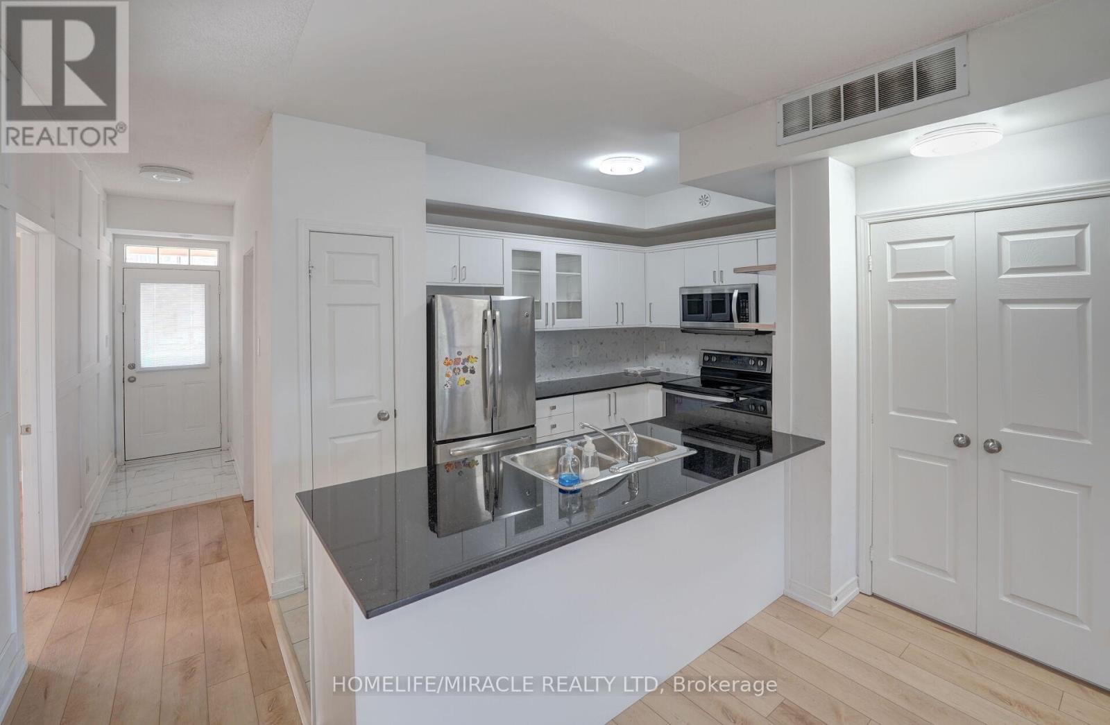 20 - 180 Howden Boulevard, Brampton, Ontario  L6S 0E6 - Photo 10 - W12402755